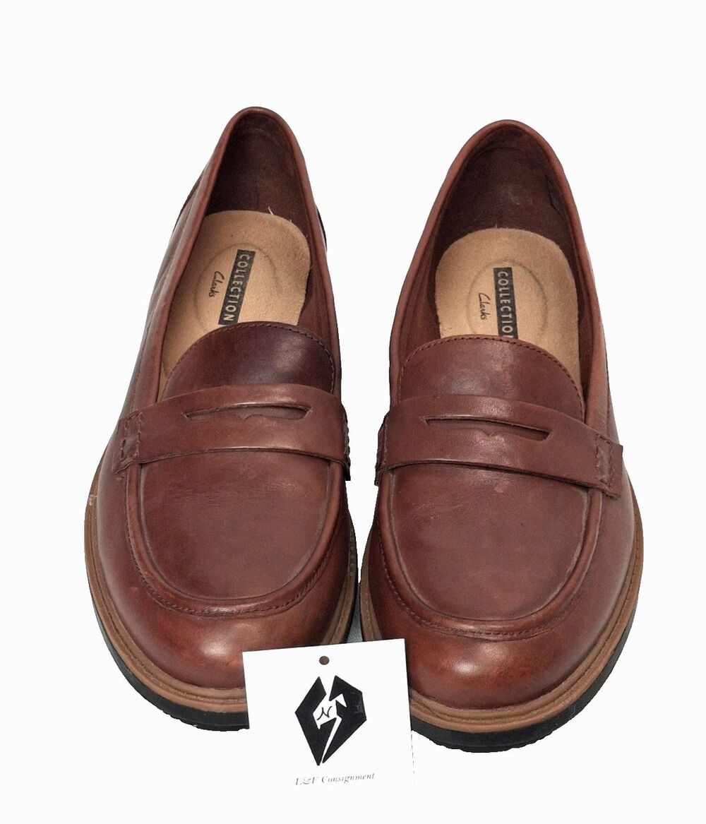 Clarks Collection Women's Westlynn Glow Brown  Comfort Brown Loafers Size 10